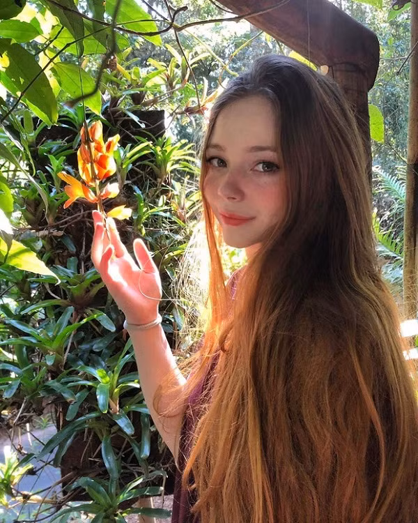 Chỉ sau một thời gian ngắn, DiovanaKoni ghi dấu ấn trên các bảng xếp hạng game khi sở hữu kỹ năng chơi game không phải dạng vừa.