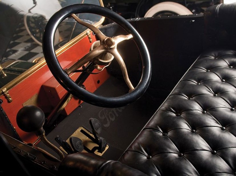 Sự ra đời của Model T là một nhân tố thay đổi cuộc chơi đối với Ford. Hoạt động chế tạo và sản xuất xe của hãng tăng vọt bởi tiếng vang mà mẫu xe này tạo ra dẫn tới doanh số bùng nổ. Mọi thứ đều diễn ra nhanh chóng và thương hiệu Ford thực sự bắt đầu được định nghĩa bởi thành công của Model T.