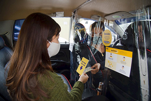 Giai phap “cuu canh” chong covid-19 cua taxi cong nghe