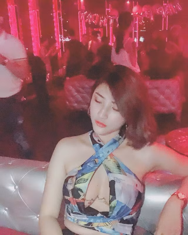 Mặc dù mới chân ướt chân ráo vào nghề, nhưng ở những ngày đầu livestream, nữ streamer này đã thu về nhiều con số đáng khen ngợi.