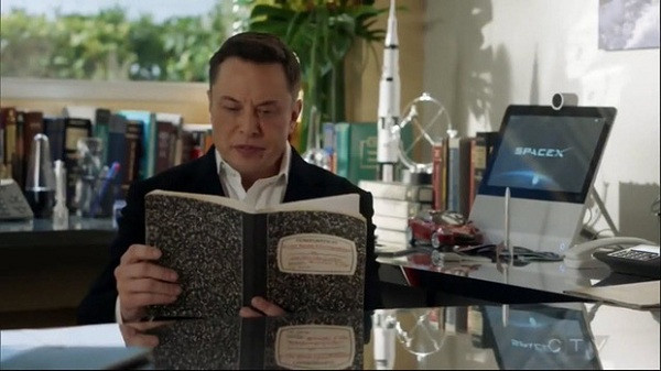 Young Sheldon là series phim đình đám kể về thời thơ ấu của thiên tài Sheldon Cooper. Một tập phim với sự góp mặt của Elon Musk tình cờ tiết lộ vị tỷ phú này tìm ra cách tính toán để chiếc tên lửa Falcon 9 của SpaceX hạ cánh an toàn là nhờ những phương trình viết trong cuốn sổ cá nhân của Sheldon.