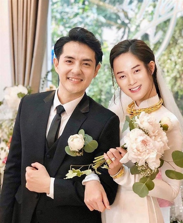 Cong khai qua khu, Truc Nhan bi ca showbiz nhay vao choi kham-Hinh-7