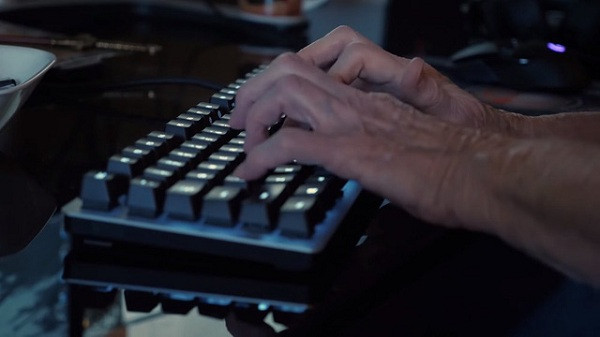 Cụ bà game thủ 84 tuổi cũng từng chia sẻ không bao giờ có ước mơ sẽ dành những năm tháng khi về già của mình để ngồi chơi game. Nhưng bà vẫn mong muốn có một dàn PC phục vụ cho các hoạt động như nấu ăn hoặc viết sách.