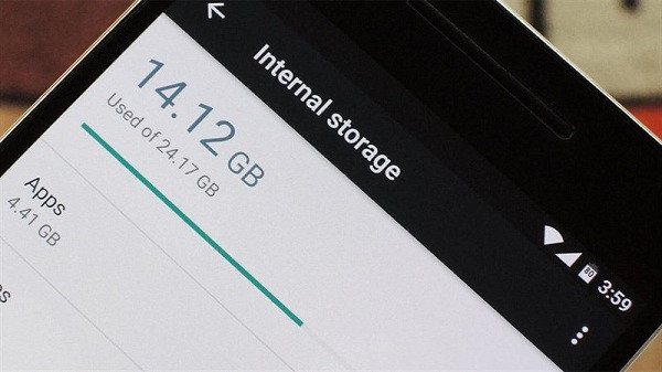  Giải phóng bộ nhớ và dung lượng RAM: Ảnh/video có chất lượng càng cao thì càng chiếm nhiều vị trí trong bộ nhớ và dung lượng RAM. Hãy thường xuyên kiểm tra và dọn dẹp khi cần.