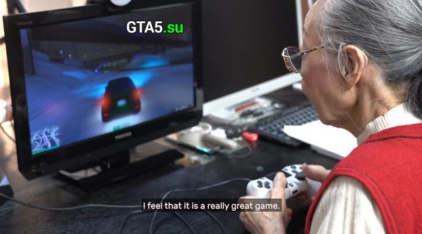 Bà giữ lại hầu hết các máy, băng chơi game mà mình đã sở hữu trong gần 40 năm qua, thể hiện sự trân trọng dành cho đam mê game bất tận.