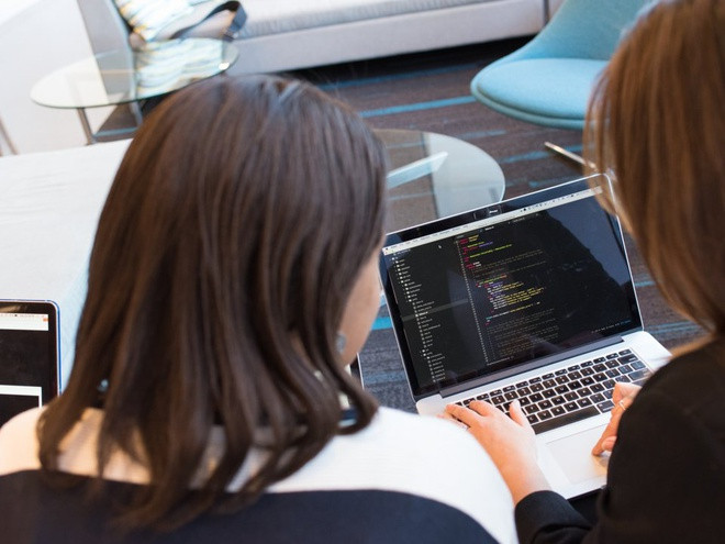 Quản lý cấp III. (200.033 USD/năm). Đây là một vị trí quản lý cấp cao, thường lãnh đạo một nhóm phát triển sản phẩm.