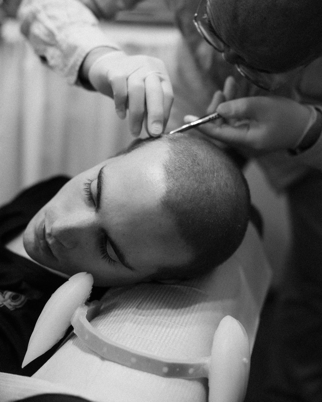 10/1/2020, 1, Manel de Aguas đã cấy vây nhân tạo vào hộp sọ của mình tại một phòng khám ở Tokyo, Nhật Bản, sau khi bị một số bác sĩ ở Tây Ban Nha từ chối.