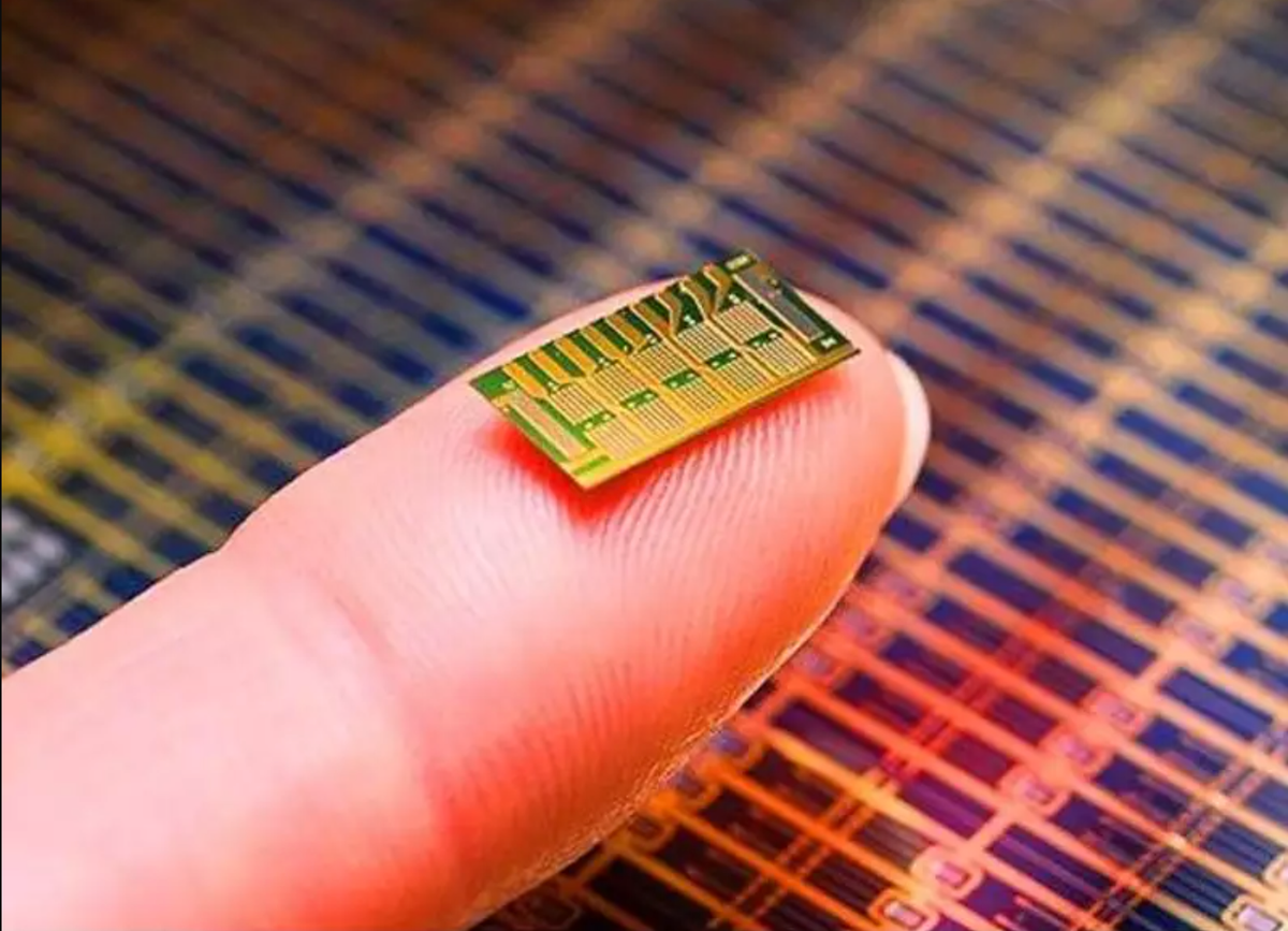 Nếu được phát triển thành công, những chiếc máy tính trang bị công nghệ điện toán neuromorphic sẽ giúp chúng ta đạt được bước tiến lớn trong việc phát triển trí tuệ nhân tạo.