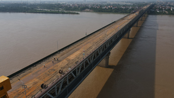 Công nghệ sử dụng để sửa chữa cầu Thăng Long là công nghệ mới nhất, đảm bảo sửa chữa công trình sẽ tồn tại ít nhất trên 10 năm bởi kết cấu được thực hiện bằng các giải pháp khoa học và kỹ thuật mới và có độ bền tốt nhất.