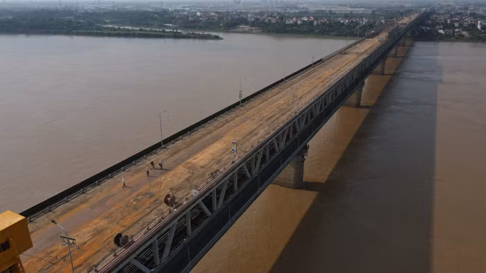 Công nghệ sử dụng để sửa chữa cầu Thăng Long là công nghệ mới nhất, đảm bảo sửa chữa công trình sẽ tồn tại ít nhất trên 10 năm bởi kết cấu được thực hiện bằng các giải pháp khoa học và kỹ thuật mới và có độ bền tốt nhất.