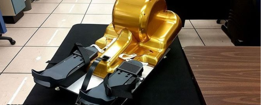 Các nhà thiết kế của NASA đã phát triển một thiết bị tập luyện mới, gọn nhẹ hơn, khắc phục những cỗ máy thể dục cồng kềnh khác, đó là Miniature Exercise Device hoặc MED-2.