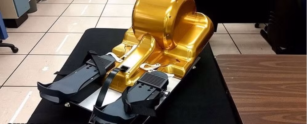 Các nhà thiết kế của NASA đã phát triển một thiết bị tập luyện mới, gọn nhẹ hơn, khắc phục những cỗ máy thể dục cồng kềnh khác, đó là Miniature Exercise Device hoặc MED-2.