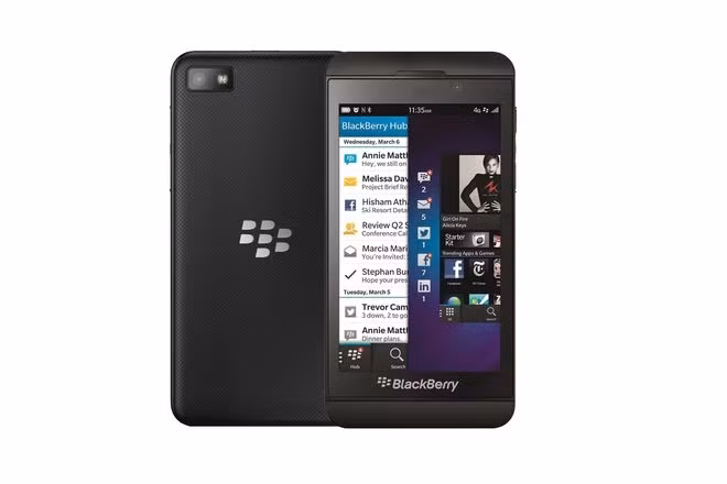 BlackBerry Z10 là mẫu BlackBerry đầu tiên sử dụng hệ điều hành BB10 mới toanh, ra mắt vào đầu năm 2013. Nó có màn hình 4.2-inch với độ phân giải 1280x768. Máy sở hữu camera sau 8-megapixel và camera trước 2-megapixel, cùng viên pin với thời lượng đàm thoại 10 tiếng. Bên trong máy là vi xử lý lõi kép 1.5GHz và RAM 2GB, bộ nhớ 16GB và hỗ trợ thẻ nhớ microSD tối đa 32GB.