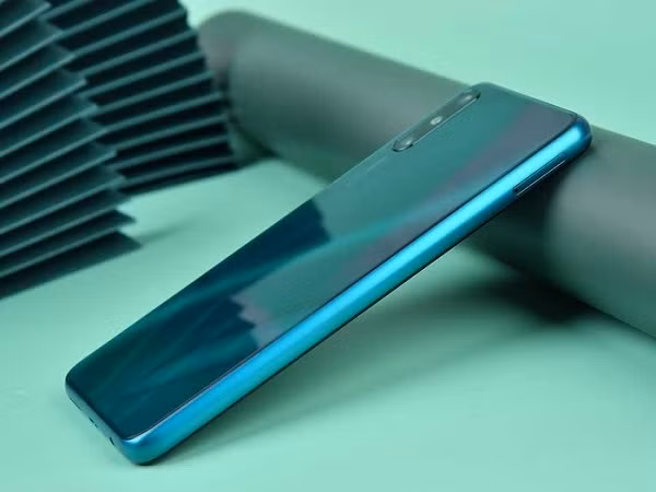 Chính thức lên kệ ngày 5/3, mẫu smartphone thứ 4 thuộc dòng sản phẩm Enjoy 10 của Huawei có tên là Enjoy 10e, chắc chắn sẽ là món quà công nghệ dịp 8/3 cho phân khúc smartphone giá rẻ mà vẫn chất lượng.