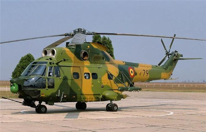 IAR (Romania). Romanian Aeronautic Industry là nhà sản xuất máy bay và trực thăng lâu đời nhất Romania. Công ty được thành lập từ năm 1925 và vào những thời điểm công ty đã tạo ra nhiều loại máy bay khác nhau tùy vào mục đích sử dụng. Ngày nay, công ty chỉ chế tạo máy bay trực thăng. Trong ảnh là máy bay vận tải quân sự IAR 330L Puma. Không quân Romania có một hạm đội gồm 104 máy bay trực thăng IAR 330L.