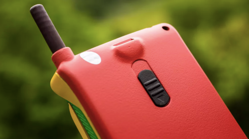 Đây là nút gạt người dùng sử dụng để gắn SIM vào máy.