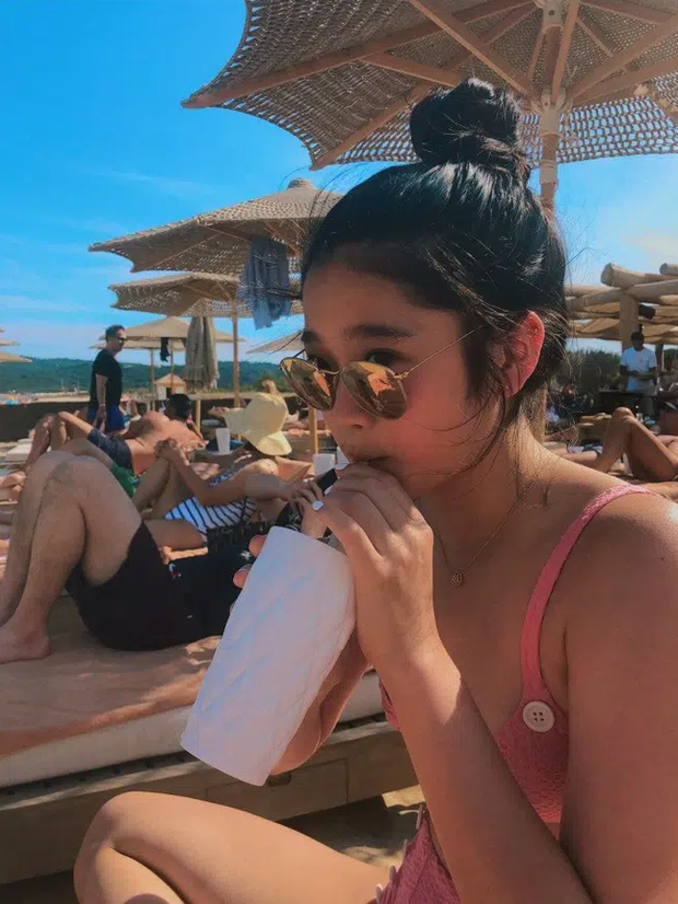 Lee Won Ju sinh năm 2004 tại New York, Mỹ, là con gái út của "Thái tử Samsung" Lee Jae Yong. Hiện tại, cô bé sinh sống và học tập ở Mỹ với tư cách du học sinh.