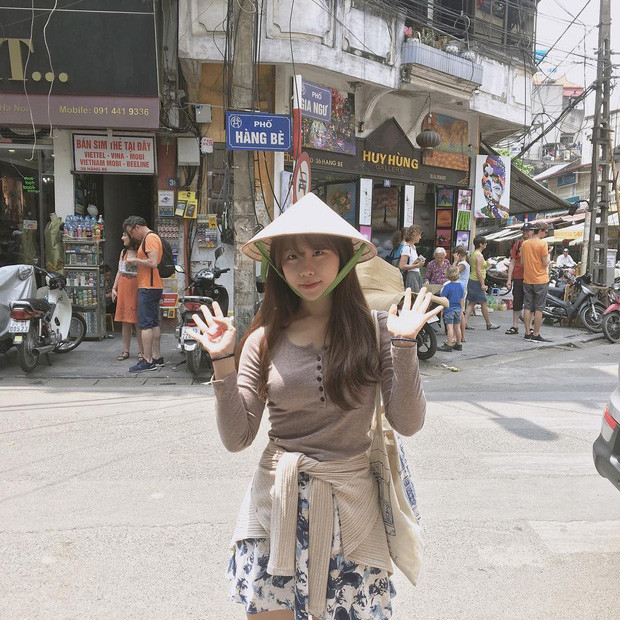 Park Jee-sun từng chơi nhiều game trước đây. Cho đến khi tiếp xúc với Liên Minh Huyền Thoại, cô thấy mình đã "nghiện" trò này.