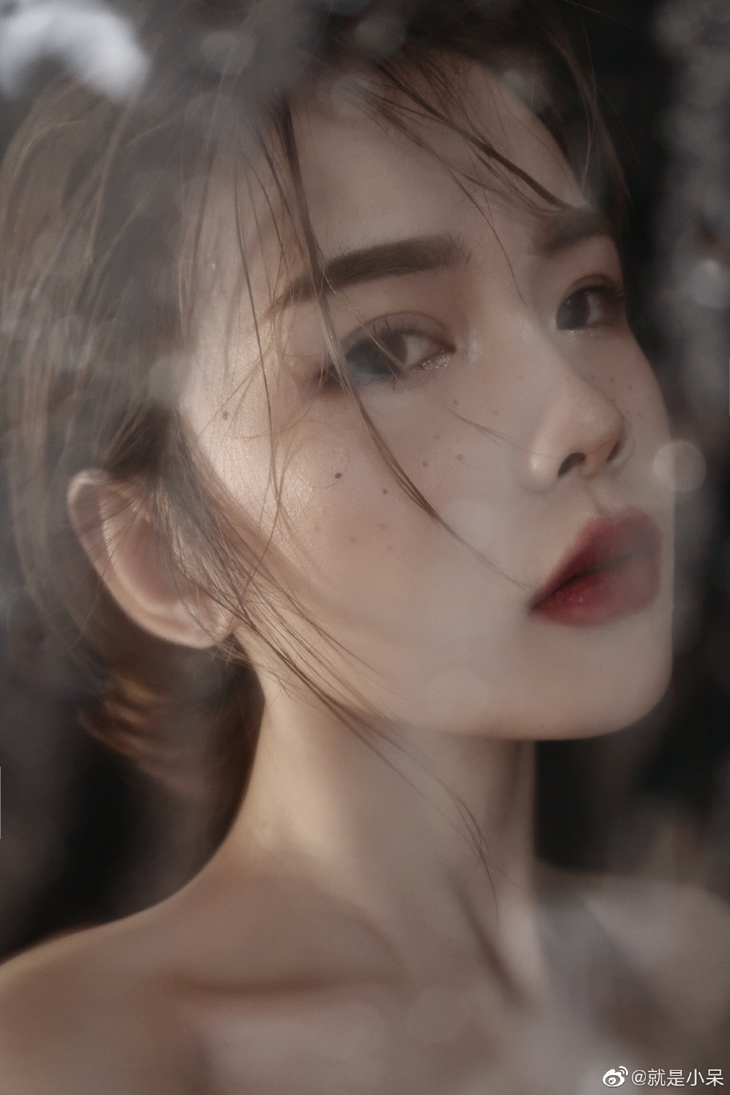 Tiểu Ngai - nữ thần Tik Tok với hơn 1 triệu người theo dõi được biết đến là một hình mẫu làm đẹp của các cô gái và là thước đo tiêu chuẩn người bạn gái đẹp trong mắt các chàng trai.