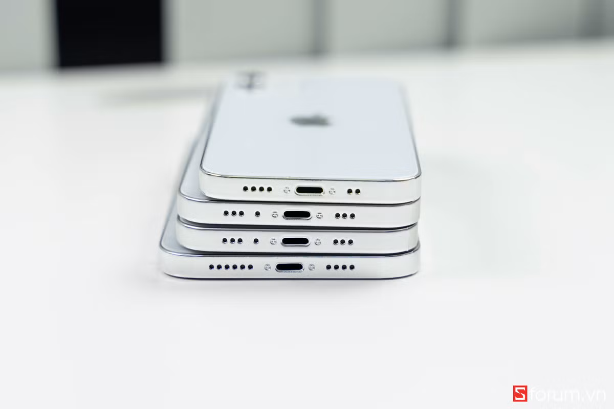 Cách xây dựng phần khung máy này tương tự với iPhone 5s hay iPhone SE trước đây, nhưng chắc chắn Apple sẽ thay đổi chất liệu để sản phẩm của năm 2020 trông cao cấp và bắt mắt hơn.