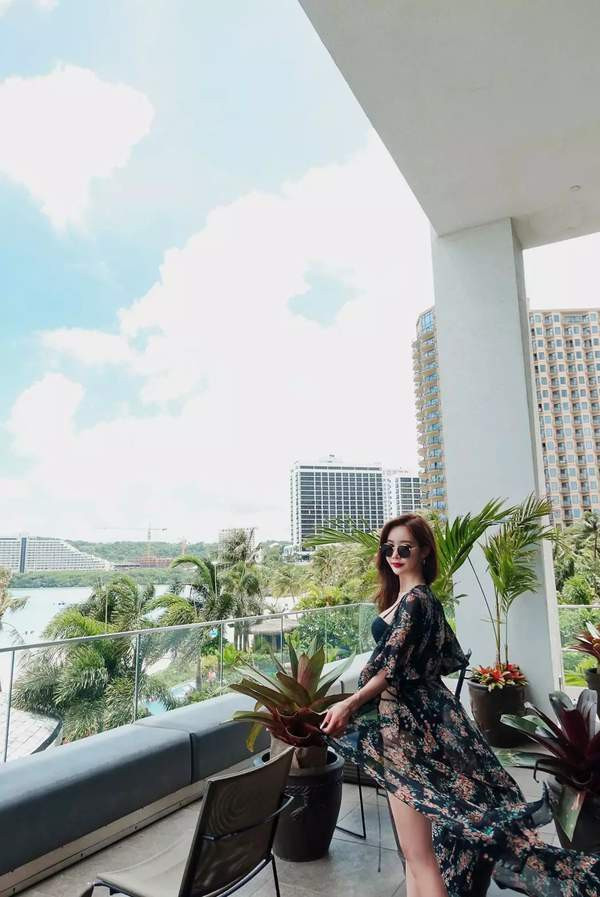 Sở hữu chiều cao 1,68 m cùng thân hình mảnh mai lý tưởng nên cô nàng được fan hâm mộ gọi là nữ streamer gợi cảm nhất Hàn Quốc.