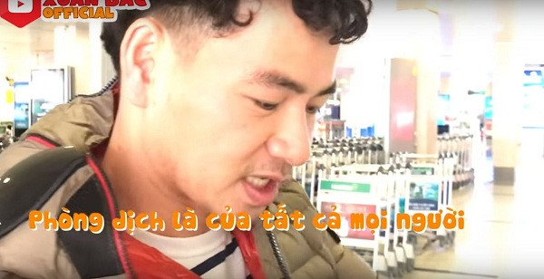 "Thế mới biết là các y bác sĩ hằng ngày hằng giờ trong bệnh viện để phòng chống dịch, rồi ở khu cách ly thật sự vất vả. Cho nên mọi người à, phòng dịch là của tất cả mọi người. Chúng ta cần đồng hành với các y bác sĩ, với sự thông cảm cần thiết. Xin cảm ơn nếu như mọi người ý thức rõ về việc phòng trừ dịch bệnh cho bản thân và những người xung quanh” - danh hài chia sẻ.