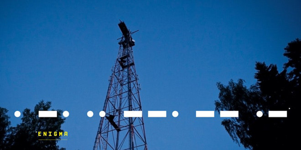 Có giả thuyết cho rằng UVB-76 được quân đội Nga sử dụng để phát hiện tên lửa kẻ địch nếu chiến tranh xảy ra. Tuy nhiên theo Stupples, muốn làm điều đó sẽ cần một âm thanh rõ ràng hơn (như tiếng báo động trong xe ôtô) chứ không phải âm thanh vo ve mà kênh đang phát.