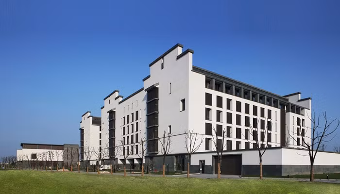 Tập đoàn Pegatron là một công ty sản xuất điện tử của Đài Loan, chủ yếu phát triển điện toán, truyền thông và điện tử tiêu dùng cho các nhà cung cấp có thương hiệu, nhưng cũng tham gia vào việc phát triển, thiết kế và sản xuất các thiết bị ngoại vi và linh kiện máy tính.