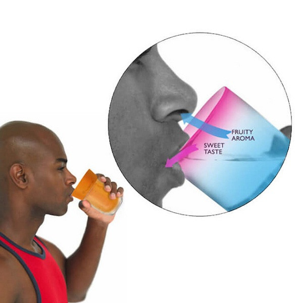 Chiếc cốc với tính năng đặc biệt biến mọi loại nước lọc thành nước có mùi vị và hương thơm đặc trưng, có thể sẽ khiến bạn "nghiện" uống nước lọc.