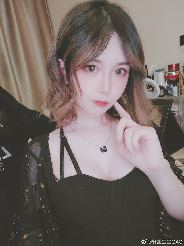 Điều này càng được thể hiện rõ hơn qua góc nhìn của những người trong cuộc, phải kể đến cô nàng streamer có nick name Xuân Mo đã có những tâm sự rất thật về công cuộc "đại tu" vòng 1 của mình.