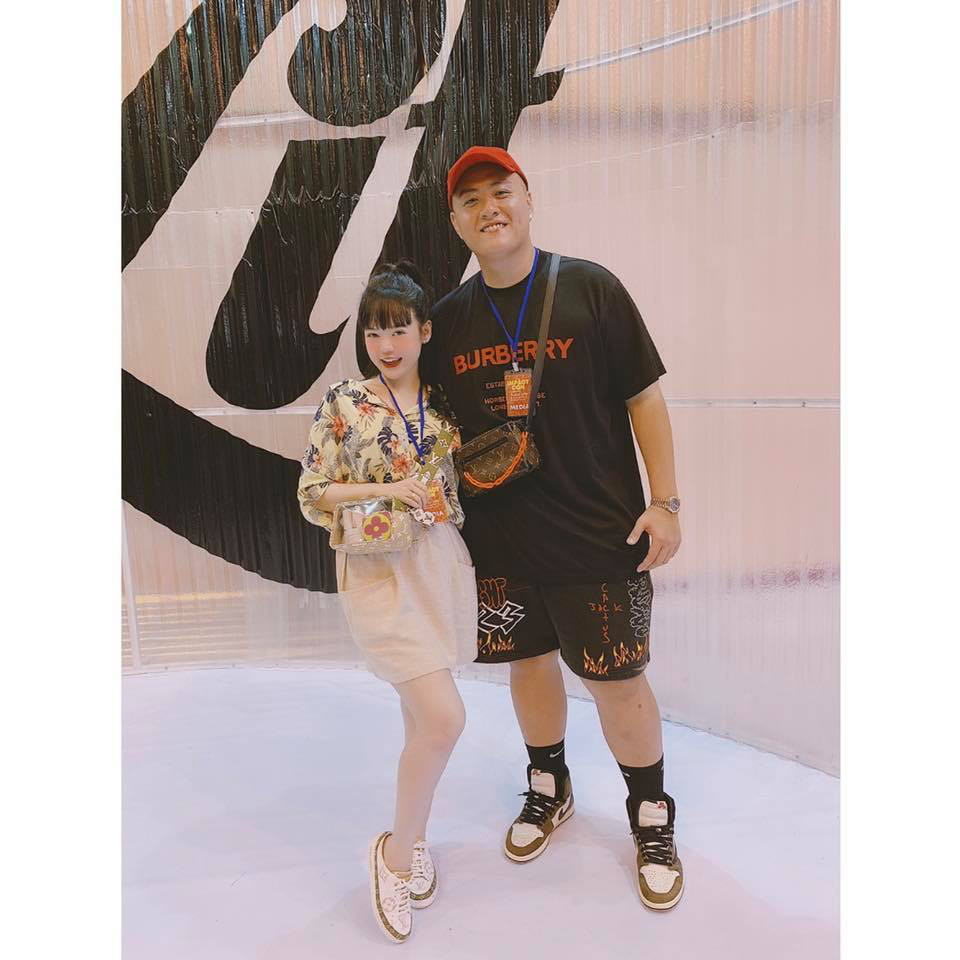 Fabo đã kết hôn với cô vợ tên là Vân Tiny (Nguyễn Hải Vân). Cả hai quen nhau trong một lần tương tác trên mạng xã hội và mối tình đẹp chớm nở sau 6 tháng tình cờ gặp gỡ. Cặp đôi đã có đám cưới "khủng" vào năm 2015.