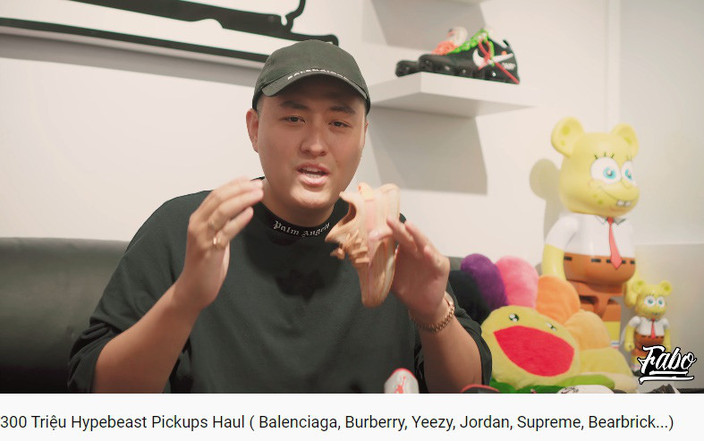 Sau khi về chung một nhà, Fabo Nguyễn cũng được xem là "người chồng quốc dân" khi luôn thể hiện sự quan tâm, nuông chiều vợ hết mực. Cặp đôi còn gây xôn xao cộng đồng mạng trong đoạn clip ghi lại cảnh "Rich kid" chấp nhận đội mưa đi xe máy, để vợ ngồi taxi khiến nhiều người phải ngưỡng mộ tình cảm của đôi vợ chồng này.