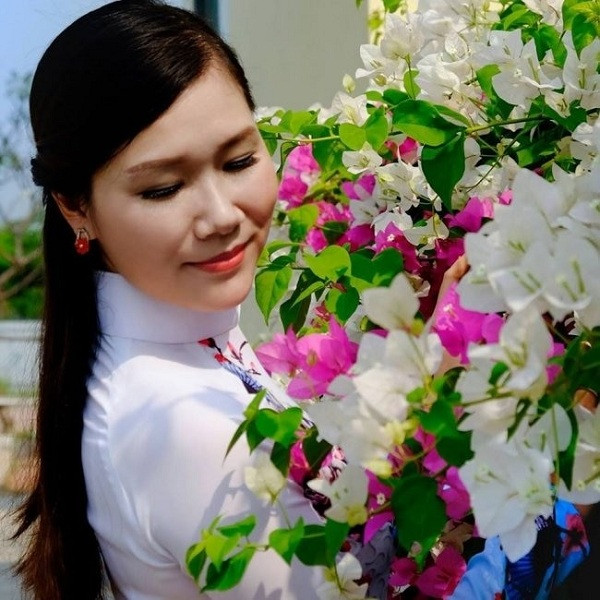 Dù đã là mẹ của hai nhóc tì vô cùng đáng yêu, nhan sắc của "chị Google" khiến nhiều cư dân mạng không khỏi ngưỡng mộ. Ảnh: FBNV