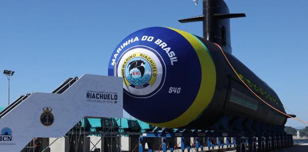 Con tàu có thể đạt tốc độ tối đa 25 hải lý/giờ và lặn ở độ sâu 350 mét.