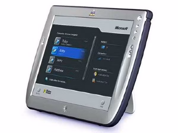 Microsoft luôn nỗ lực trong việc tìm ra những sản phẩm công nghệ mới nhưng không phải lúc nào cũng thành công. Microsoft Mira là một thiết bị với màn hình cảm ứng, chức năng chính là cho phép người dùng truy cập từ xa vào máy tính nhưng lại không áp dụng được vào thực tế và giá thành quá cao.