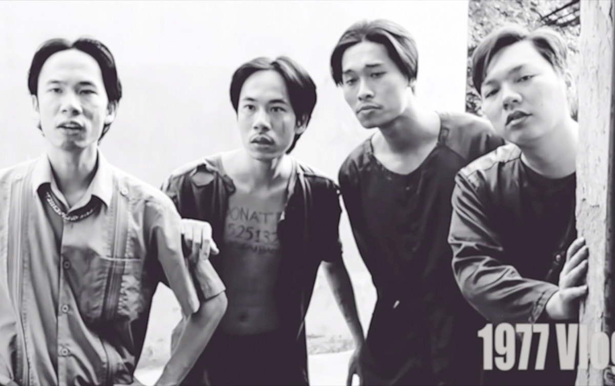 Năm 2020 của 1977 Vlog ghi dấu bằng loạt video ấn tượng, vẫn được lấy cảm hứng từ các tác phẩm văn học và đề cập đến những vấn đề nóng hổi trong xã hội như: Hai Đứa Trẻ, Chiếc Thuyền Ngoài Xa, Đời Thừa, Rừng Xà Nu,… và gần đây nhất là Sonate Tình Yêu.