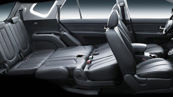 Với kiểu thiết kế này, hàng ghế đầu sẽ được đẩy sát lên phía trước, và phần giường di động sẽ nằm ở phía sau.