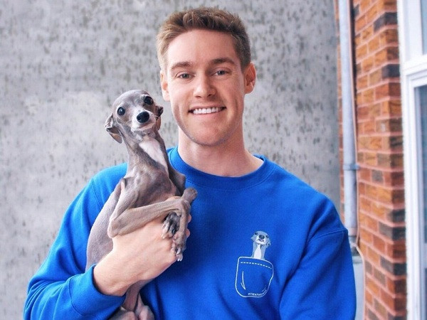 Hiện tại, chú chó này sở hữu tới hơn 200 nghìn lượt theo dõi và trở nên nổi tiếng hơn cả chủ nhân.