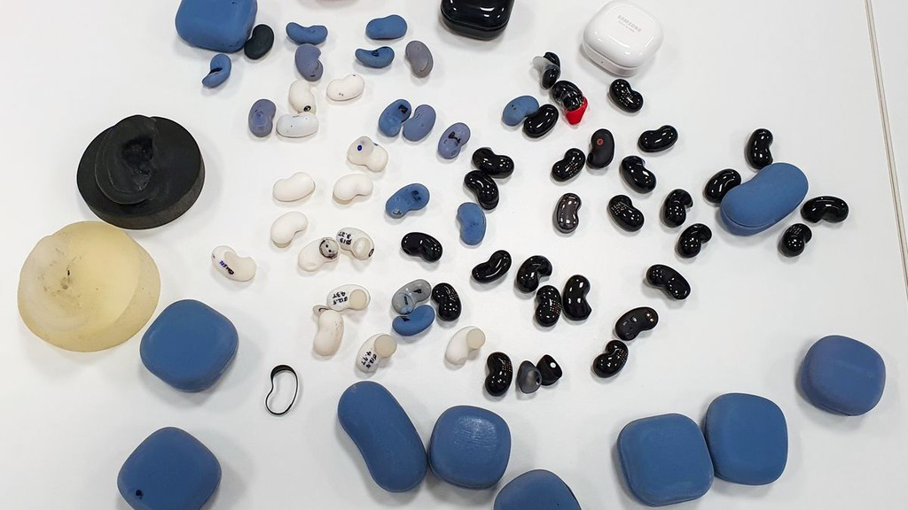 Họ đã tiến hành thử nghiệm thiết kế với hơn 2.000 người để hoàn thiện các phép đo và trọng lượng chính xác.