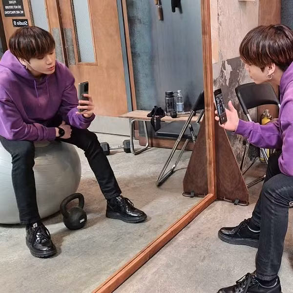 Samsung mong muốn thông qua ảnh hưởng khổng lồ của nhóm nhạc nam đình đám để tiếp cận với giới trẻ thế giới nhiều hơn và tăng lượng người dùng lên đáng kể.