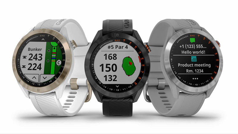  Garmin Approach S40 Golf GPS: Sự kết hợp giữa công nghệ GPS tiên tiến và màn hình cảm ứng màu 1,2 inch có thể đọc được dưới ánh sáng mặt trời cho phép Golfer tính toán khoảng cách đến mặt trước, giữa và sau của vùng xanh, cũng như mọi mối nguy hiểm. Theo dõi AutoShot ghi lại mọi cú đánh của người chơi ứng với mỗi vị trí. Đặc biệt dữ liệu từ 41.000 khóa học toàn cầu mang đến cho Golfer cơ hội so sánh điểm số của bạn với những người khác đã chơi ở đó.