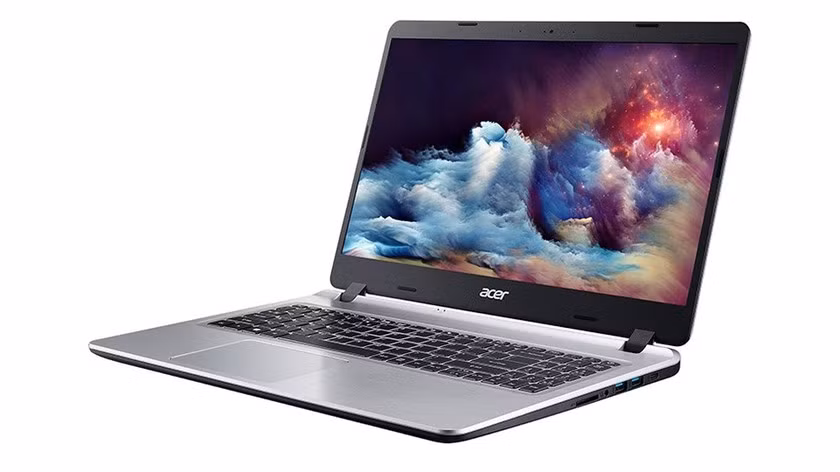Acer asprire A515-53-30QH giá 10.490.000.Acer Aspire A515-53-30QH trang bị phần cứng được đánh giá cao trong tầm giá. Chiếc laptop này mang trên mình bộ vi xử lý Intel Core i3 8145U thuộc thế hệ mới nhất Whiskey Lake, xung nhịp tối đa lên đến 3,90GHz, cho tốc độ cực nhanh. Ổ cứng HDD đi kèm có dung lượng 1TB, đủ lưu trữ tất cả những tài liệu bạn cần. Chiếc laptop này phù hợp sử dụng cho sinh viên ngành marketing, kế toán, kinh tế. Ngoài ra, máy cũng có sẵn Windows 10 bản quyền đáng giá.