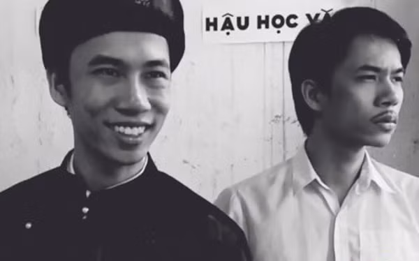 3 đoạn video kế tiếp được đăng tải trên kênh YouTube của 1977 Vlog dựa trên các tác phẩm Chí Phèo, Vợ chồng A Phủ và Tắt Đèn, cũng được dân mạng đón nhận nồng nhiệt. Chỉ với 4 video không dài quá 6 phút, 1977 Vlog đã xuất sắc đạt được Nút Vàng Youtube nhiều người ao ước.