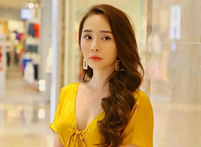 Người hâm mộ nhớ đến cô nhiều hơn qua nickname "cá sấu chúa". Sự nghiệp những năm sau đó lên như diều gặp gió khi cô tham gia bộ phim truyền hình "cô gái xấu xí", "lập trình trái tim" cũng như là MC của chương trình Nhịp Điệu Cuộc Sống.