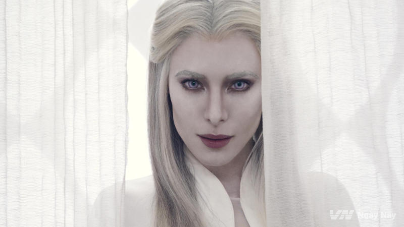 Những người ngoài hành tinh này thường có khuôn mặt góc cạnh với đôi mắt xanh. Phụ nữ người ngoài hành tinh Bắc Âu có có vẻ đẹp rất quyến rũ.