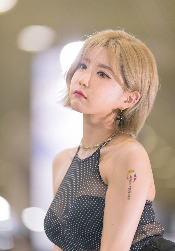 Mặc dù là một streamer, thế nhưng đây cũng không phải là công việc toàn thời gian của cô nàng.