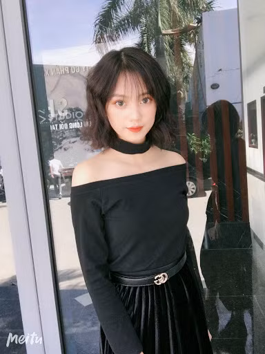 Ngoài Trang Banana làng game Việt mới đây còn xuất hiện thêm một nữ streamer là YYoon. YYoon Channel là kênh của cô nàng Trần Thị Yến đến từ Hải Dương.