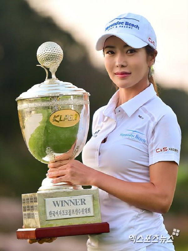 Thành tích tốt nhất của tại một giải LPGA Major chỉ là vị trí 64 tại giải Mỹ mở rộng năm 2011.