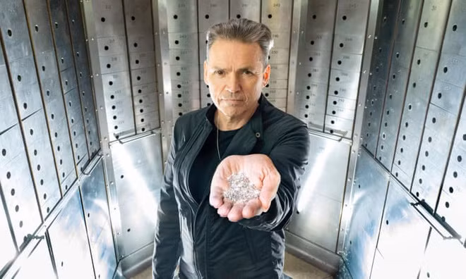 Nhóm nghiên cứu đã mất hơn 5 năm để làm đúng kỹ thuật, đảm bảo kim cương giống hệt về mặt vật lý và hóa học với kim cương khai thác trên Trái Đất.