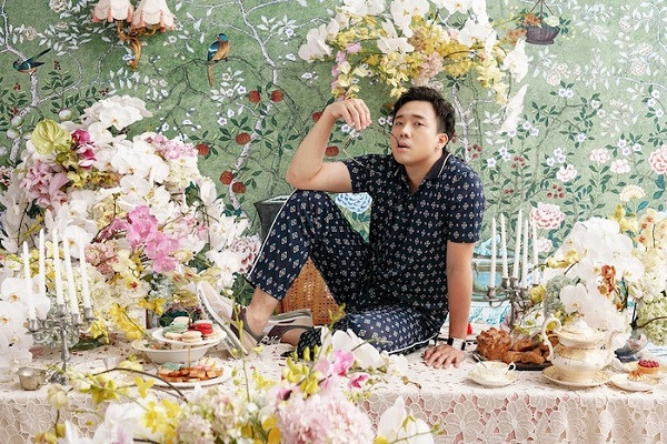 Bên cạnh đó, Trấn Thành cũng là một trong số những danh hài hiếm hoi của Việt Nam sở hữu tài khoản Instagram 3.7 triệu followers, và Fanpage Facebook đang 11.9 triệu lượt theo dõi.